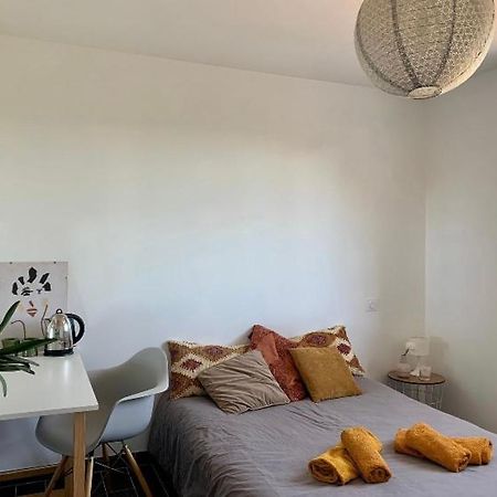 Charmante Chambre Dans Une Maison De Campagne Saint-Étienne-de-Fontbellon Exterior foto